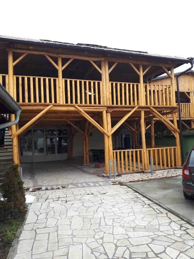 B&B Beli Andjeo Sremska Mitrovica Exterior photo